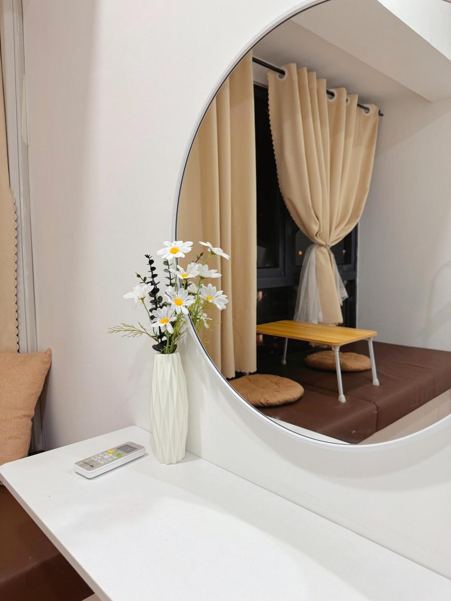 Apartment Wind Serenity At Country Garden Danga Bay With 2carparks Foc Netflix Access And Youtube Premium 3beds3bath For 6-13pax By Minshuku Johor Bahru