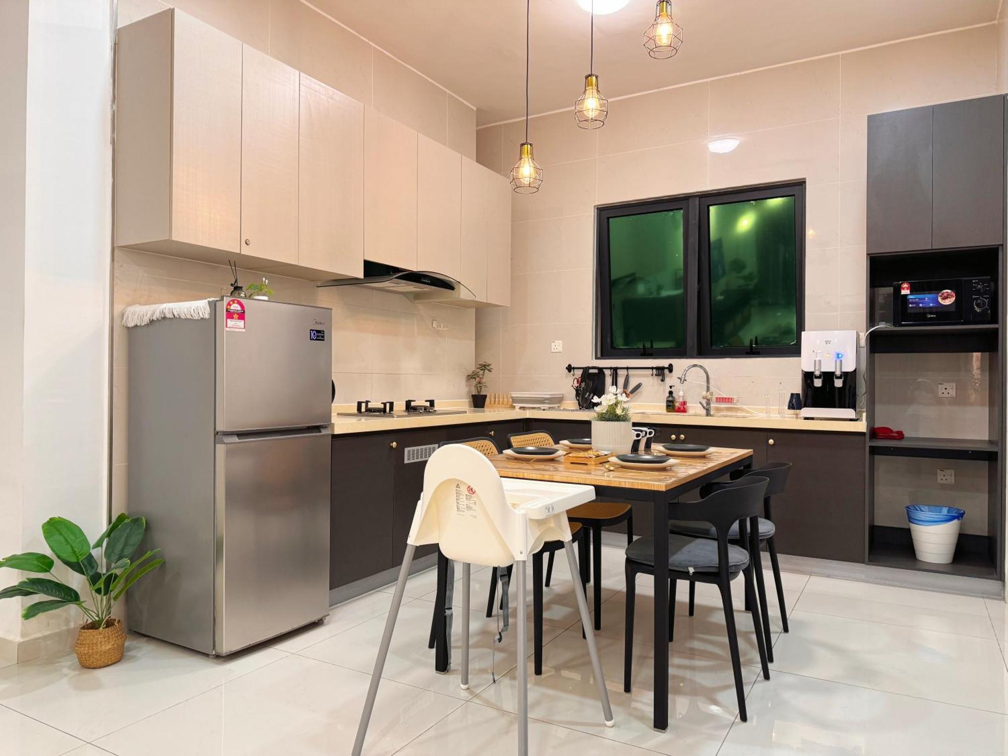 Wind Serenity At Country Garden Danga Bay With 2carparks Foc Netflix Access And Youtube Premium 3beds3bath For 6-13pax By Minshuku Apartment