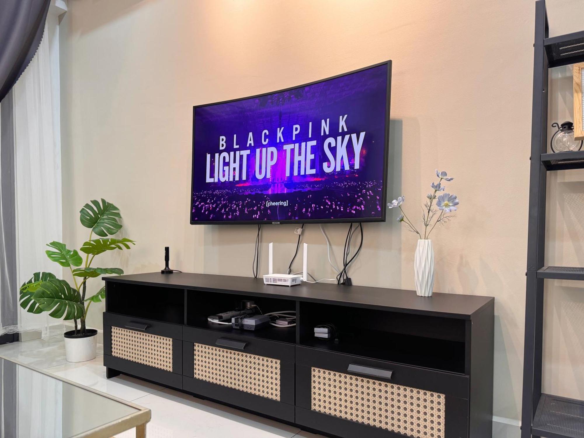 Wind Serenity At Country Garden Danga Bay With 2carparks Foc Netflix Access And Youtube Premium 3beds3bath For 6-13pax By Minshuku Apartment *